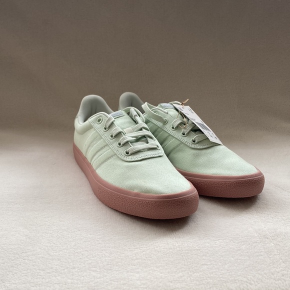 ADIDAS VULCRAID3R Skateboard Shoes Women’s Size 8 - New w/Tags and Original Box - Picture 2 of 10